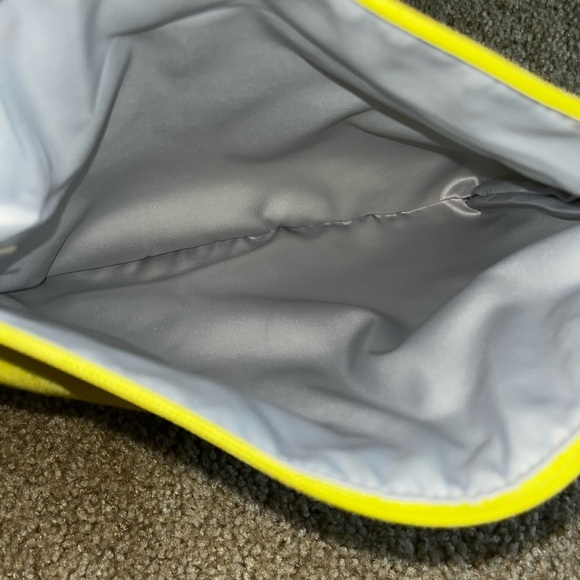 Coach Clutch - Picture 2 of 4